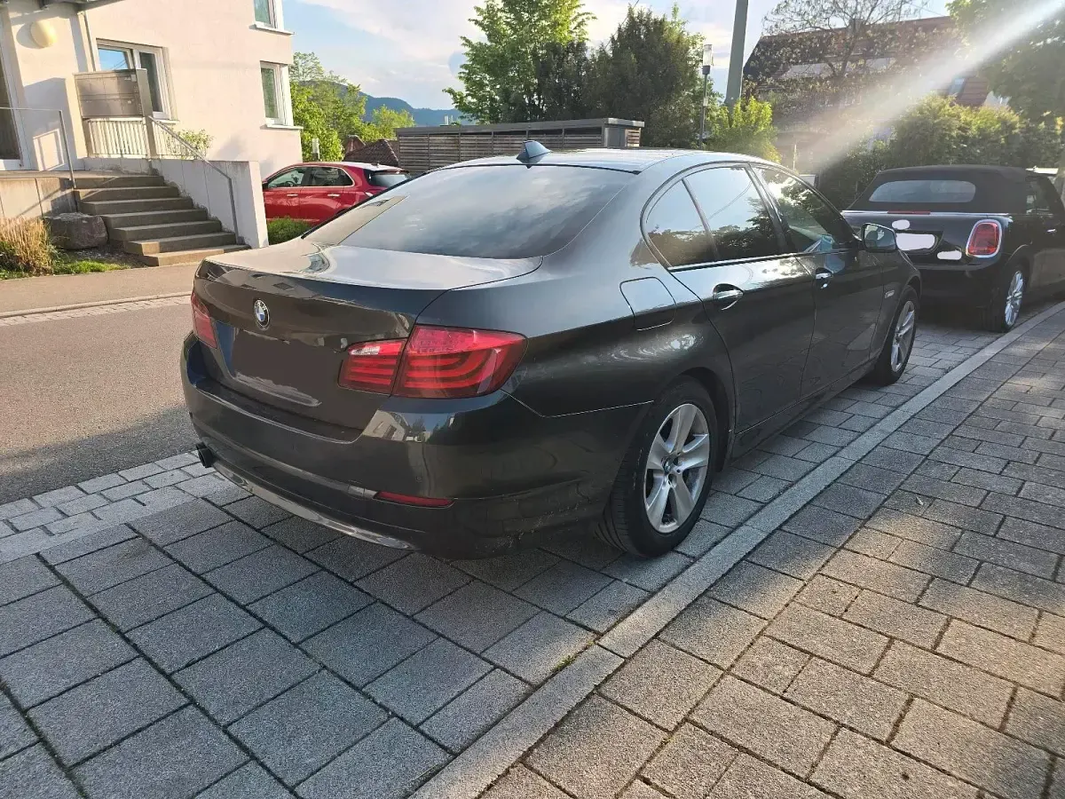 Gebraucht BMW 520 184 PS (135 kW) 2012 Limousine