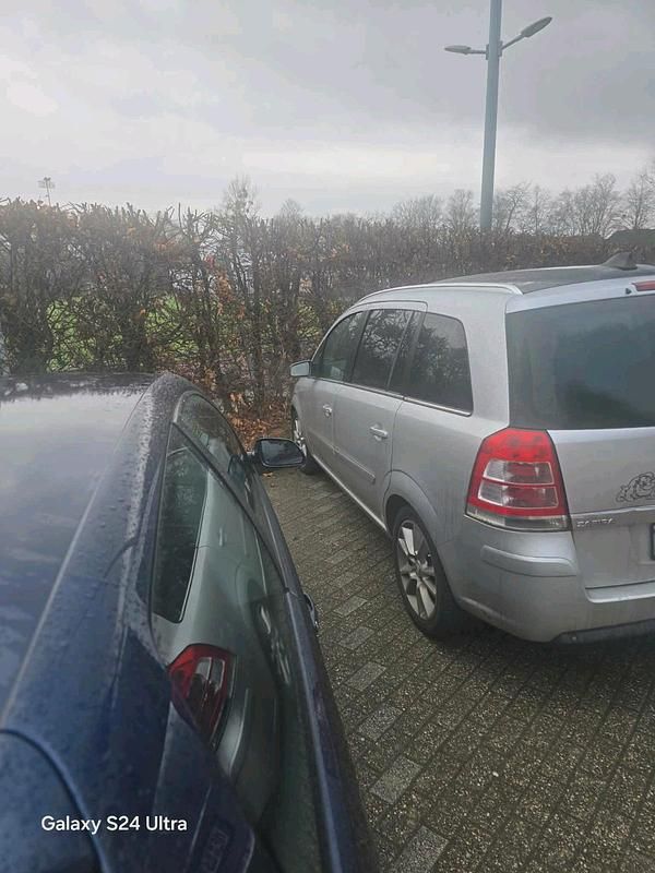 Gebraucht Opel Zafira 120 PS (88 kW) 2008 Grau Van / Kleinbus