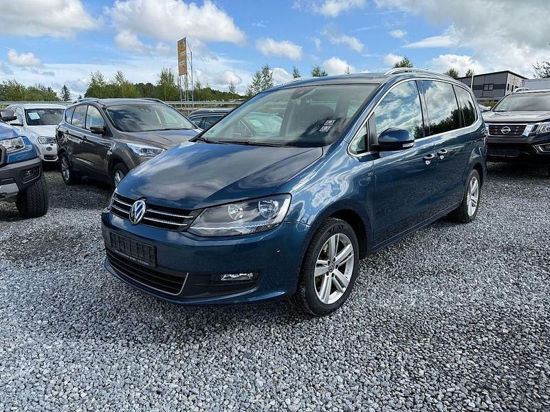 Blau Gebraucht 2015 VW Sharan Ocean Van / Kleinbus | 16.900 € (Fairer Preis) - Bild 1/4