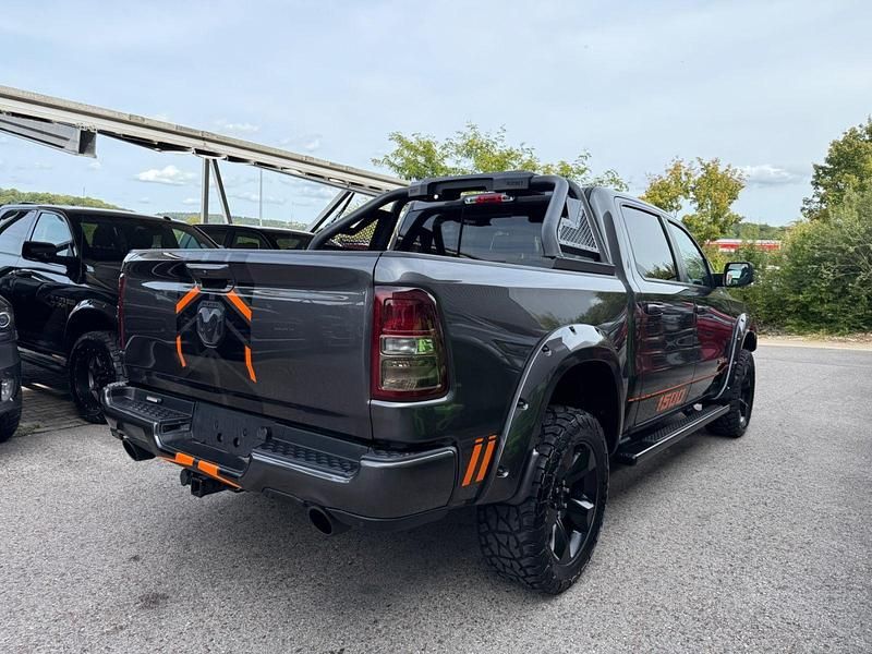 Gebraucht Dodge Ram 401 PS (294 kW) 2022 Grau Pickup