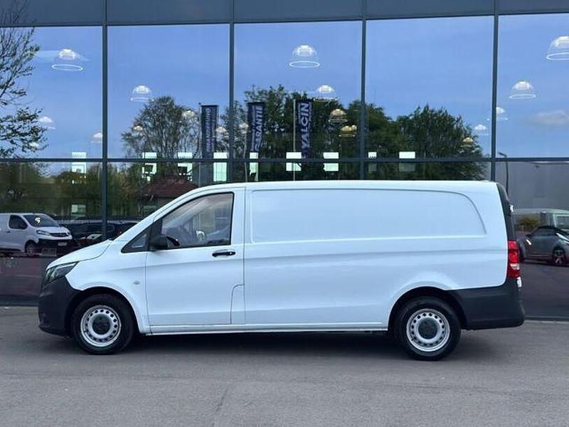 Gebraucht Mercedes Vito 103 PS (75 kW) 2017 Arktikweiß Van