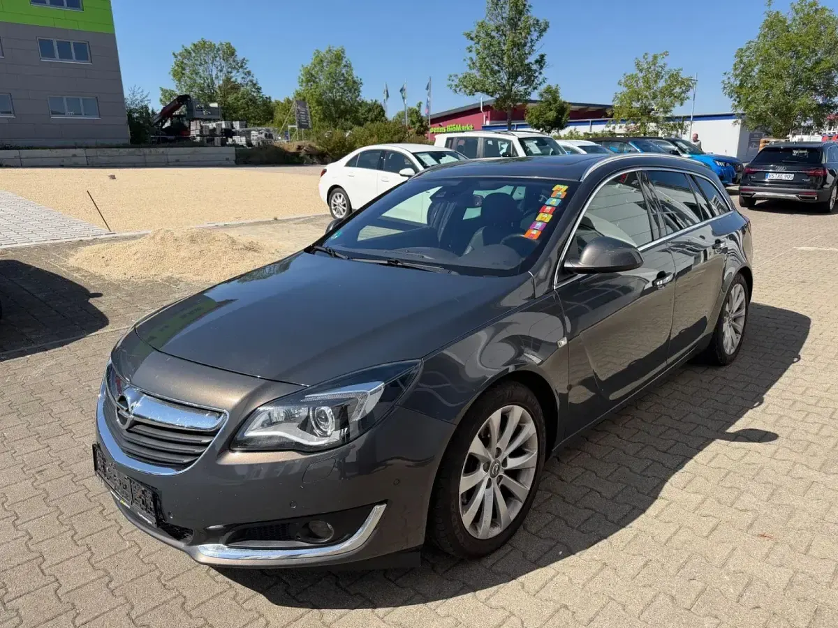 Gebraucht Opel Insignia Innovation 170 PS (125 kW) 2015 Grau Kombi