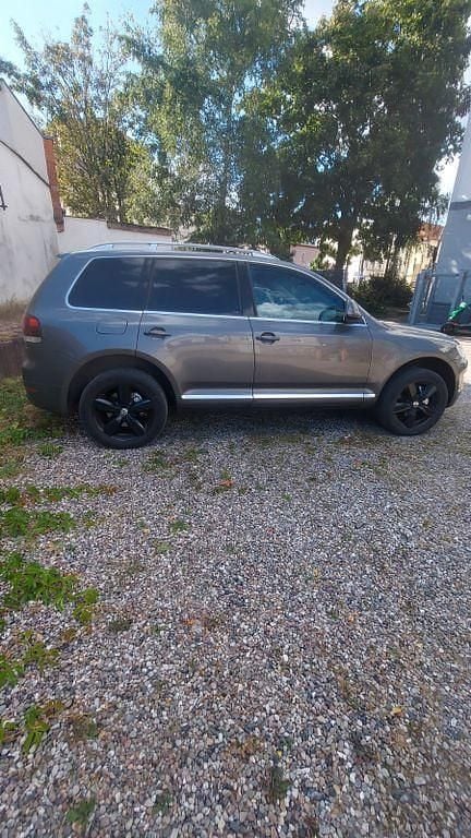 Grau Gebraucht 2008 VW Touareg SUV | 5.999 € (Superpreis) - Bild 1/4