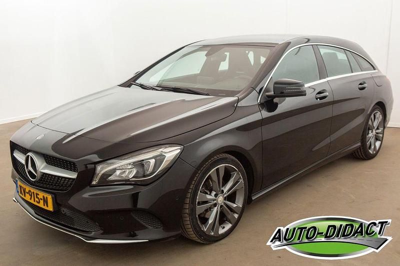 Gebraucht Mercedes CLA200 136 PS (100 kW) 2016 Schwarz Limousine