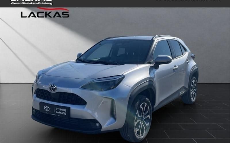 Silber Neu 2025 Toyota Yaris Cross SUV | 27.450 € (Guter Preis) - Bild 1/4