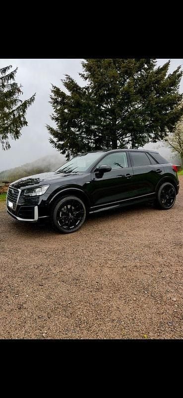 Schwarz Gebraucht 2017 Audi Q2 Sport SUV | 18.999 € (Etwas zu teuer) - Bild 1/4
