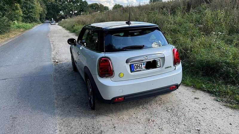 Gebraucht Mini Cooper SE 135 kW (184 PS) 2021 Silber Kleinwagen