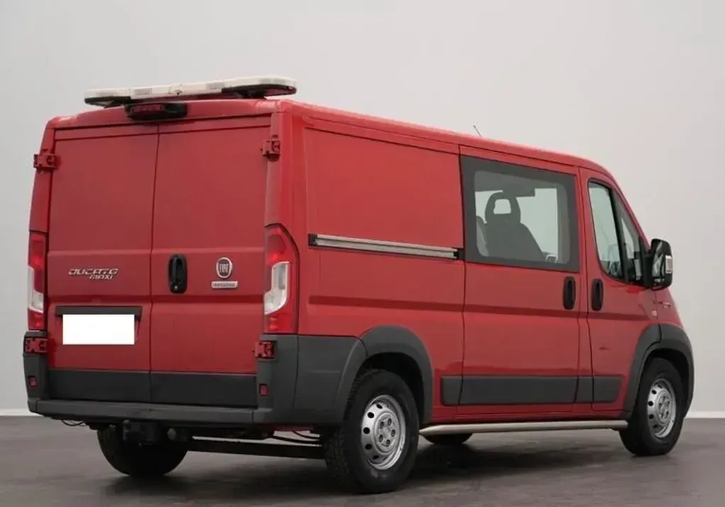 Gebraucht Fiat Ducato 131 PS (96 kW) 2016 Rot Van