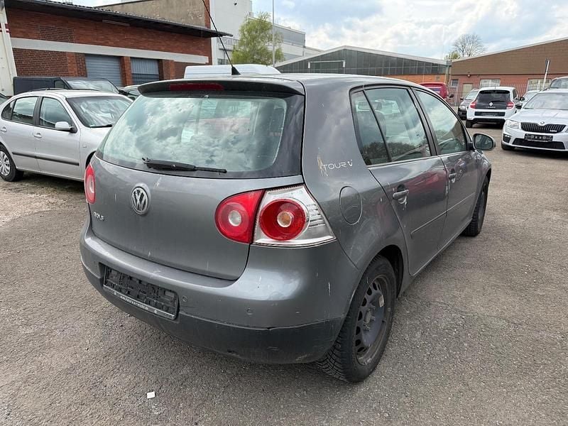 Second-hand VW Golf V 80 CP (58 kW) 2007 Gri Berlinǎ