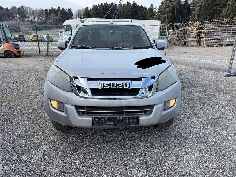 Gebraucht Isuzu D-Max 163 PS (119 kW) 2013 Silber SUV