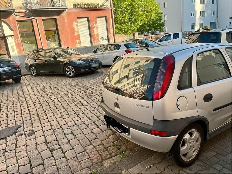 Second-hand Opel Corsa 75 CP (55 kW) 2001 Gri Hatchback