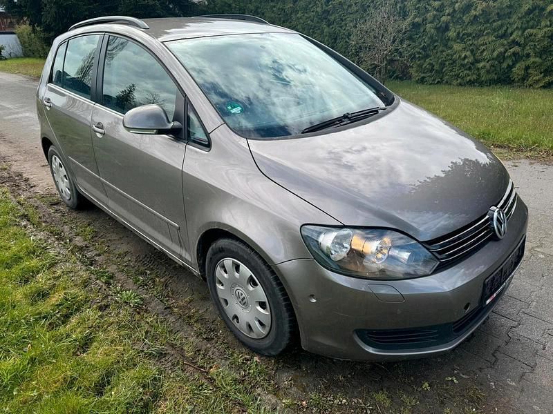 Gebraucht VW Golf Plus Cross 122 PS (89 kW) 2009 Braun Van / Kleinbus