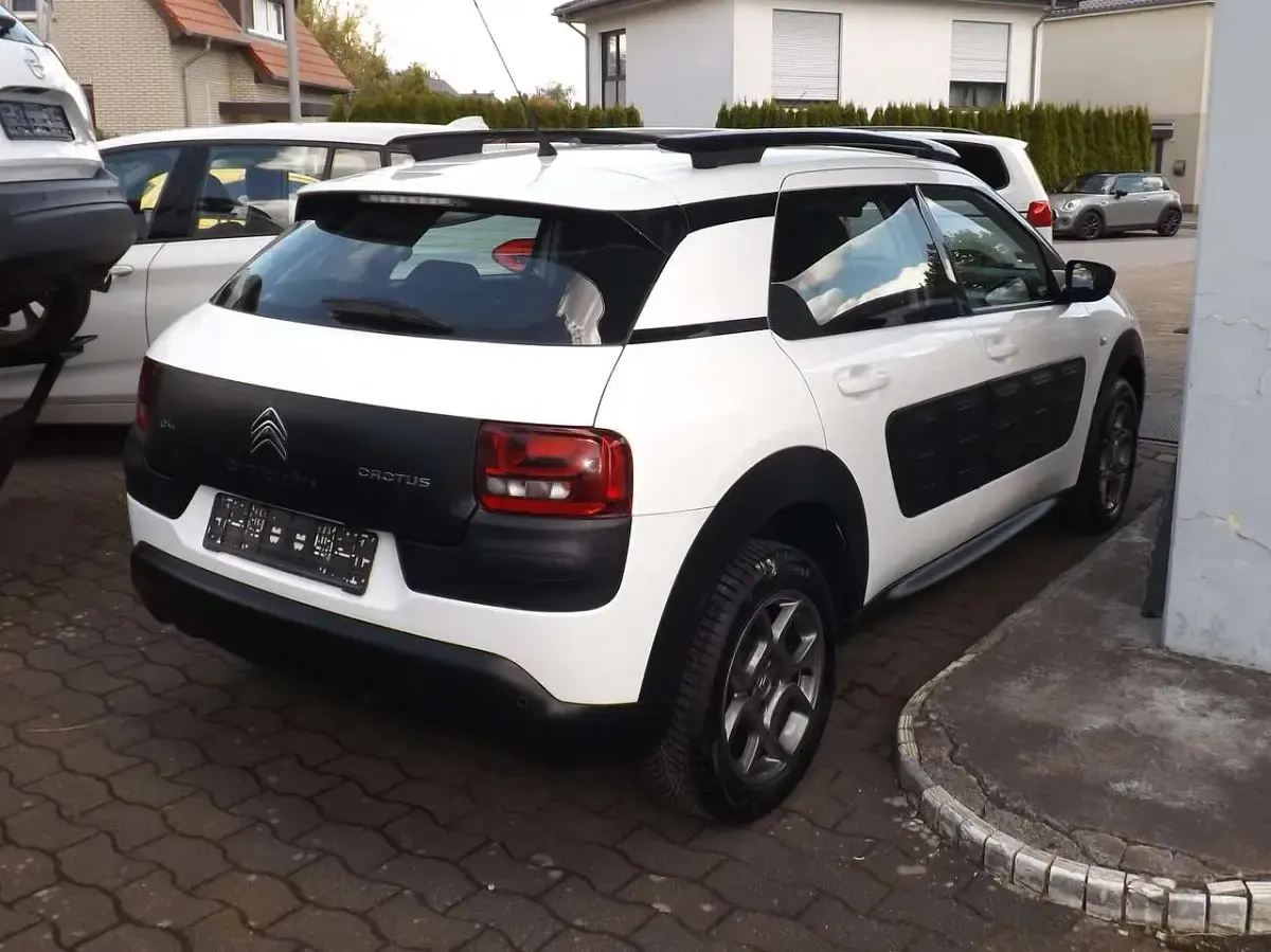 Gebraucht Citroën C4 Feel 82 PS (60 kW) 2015 Lack weiss banquise/ SUV