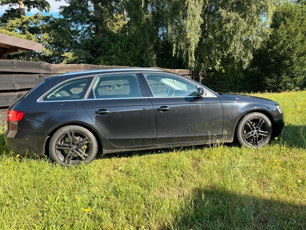 Gebraucht Audi A4 Ambition 163 PS (119 kW) 2015 Schwarz Kombi