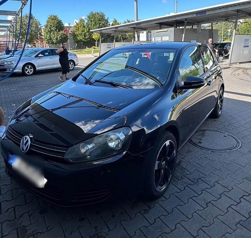 Schwarz Gebraucht 2010 VW Golf VI Limousine | 4.999 € (Fairer Preis) - Bild 1/4