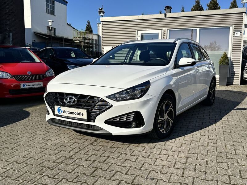 Polar white / sol Gebraucht 2021 Hyundai i30 Kombi | 12.980 € (Fairer Preis) - Bild 1/4