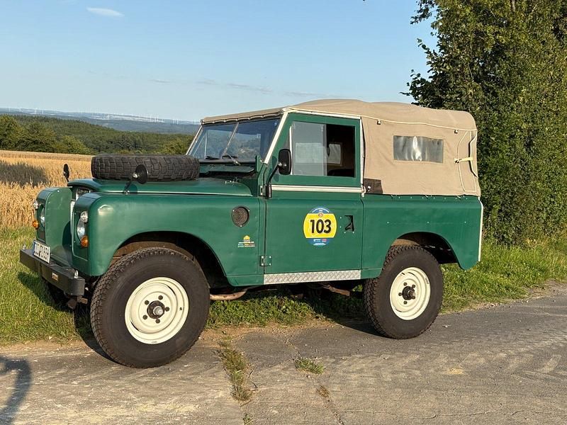 Grün Gebraucht 1976 Land Rover 3 Cabrio | 12.900 € - Bild 1/4