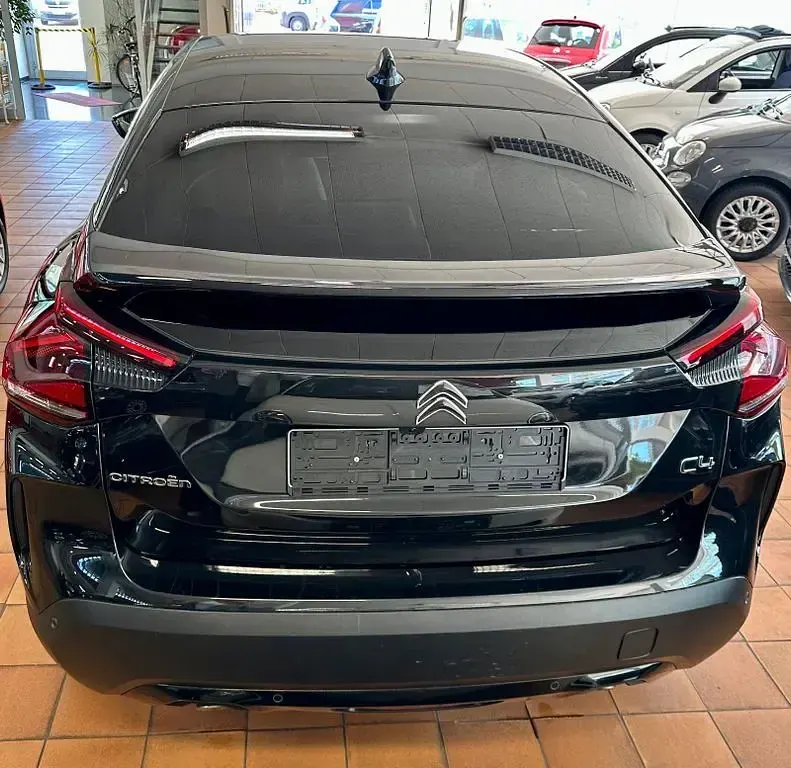 Gebraucht Citroën C4 131 PS (96 kW) 2023 Schwarz SUV