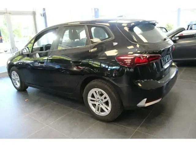 Gebraucht BMW 218 136 PS (100 kW) 2023 Schwarz Kombi