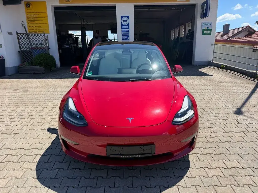 Gebraucht Tesla Model 3 366 kW (498 PS) 2021 Rot Limousine