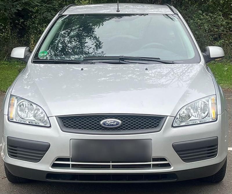 Gebraucht Ford Focus 109 PS (80 kW) 2006 Silber Kombi
