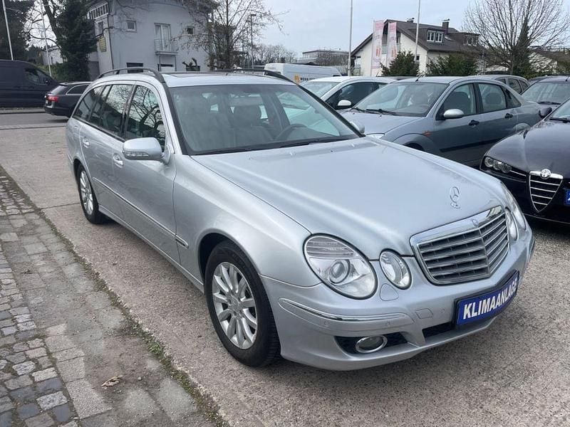 Usata Mercedes E320 224 CV (164 kW) 2007 Argento Station wagon
