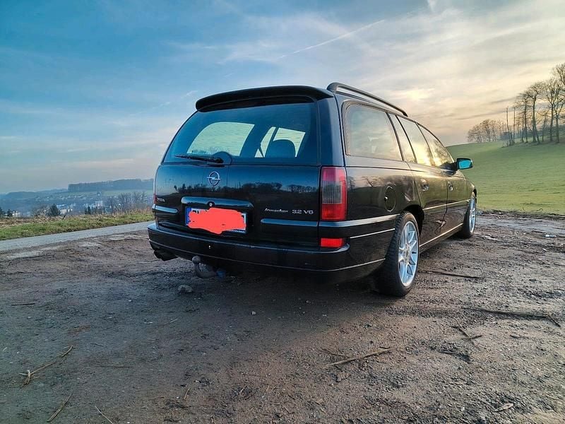 Gebraucht Opel Omega 218 PS (160 kW) 2003 Schwarz Kombi