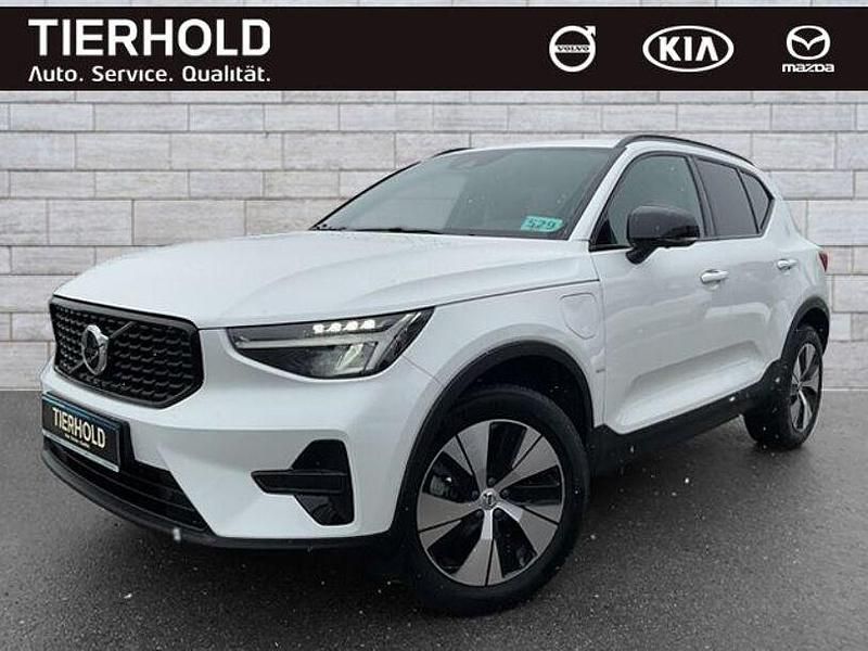 Gebraucht Volvo XC40 Plus 211 PS (155 kW) 2022 Weiß SUV