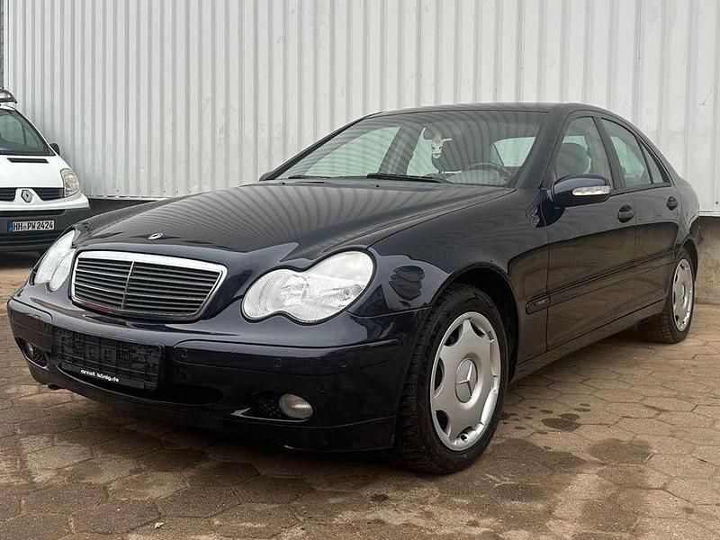 Gebraucht Mercedes C240 170 PS (125 kW) 2003 Blau Limousine