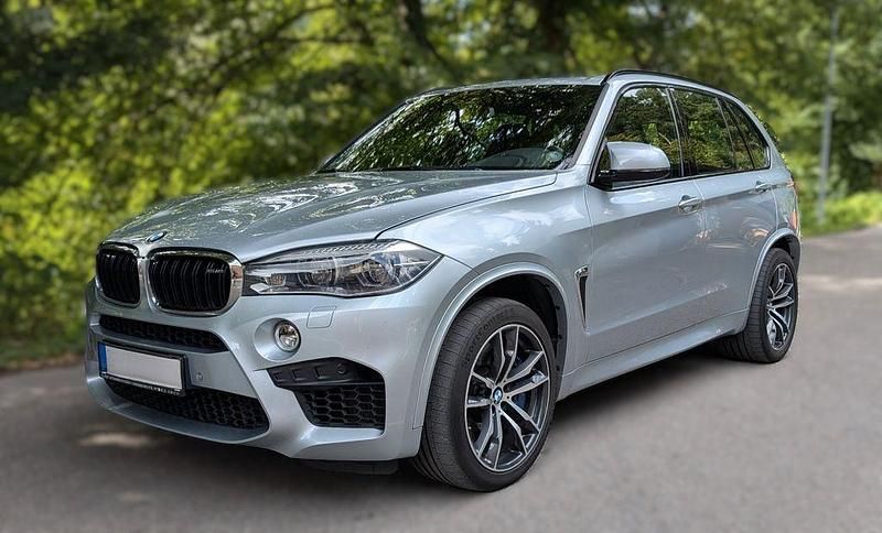 Silber Gebraucht 2018 BMW X5 M Shadowline SUV | 46.800 € (Fairer Preis) - Bild 1/4