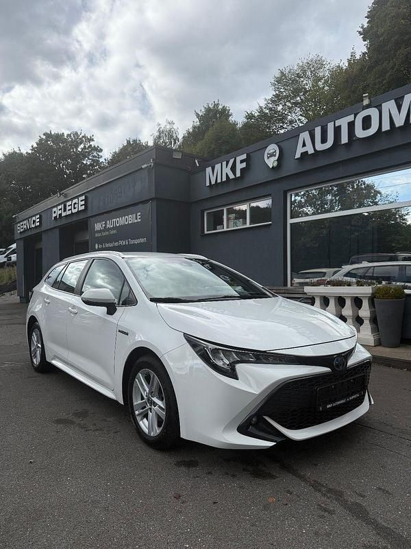 Weiß Gebraucht 2019 Toyota Corolla Kombi | 18.999 € (Fairer Preis) - Bild 1/4