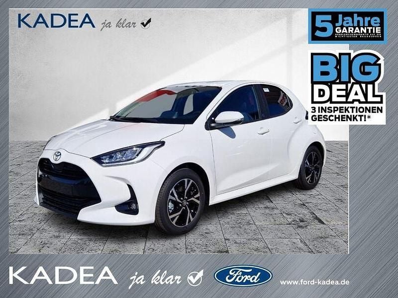 Schneeweiß Neu 2025 Toyota Yaris Hybrid Comfort Kleinwagen | 22.290 € (Guter Preis) - Bild 1/4