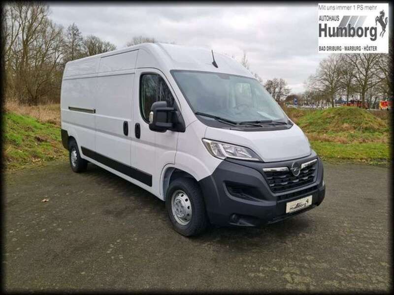 Weiss Gebraucht 2024 Opel Movano Selection Van | 30.870 € (Fairer Preis) - Bild 1/4
