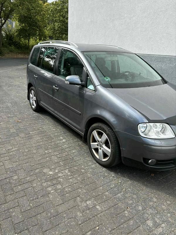 Gebraucht VW Touran 140 PS (102 kW) 2006 Grau Van / Kleinbus
