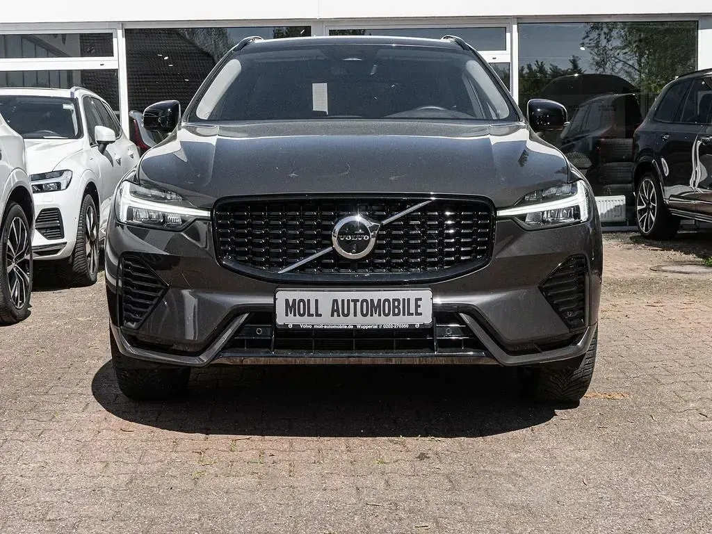 Gebraucht Volvo XC60 Plus 197 PS (144 kW) 2024 Grau SUV