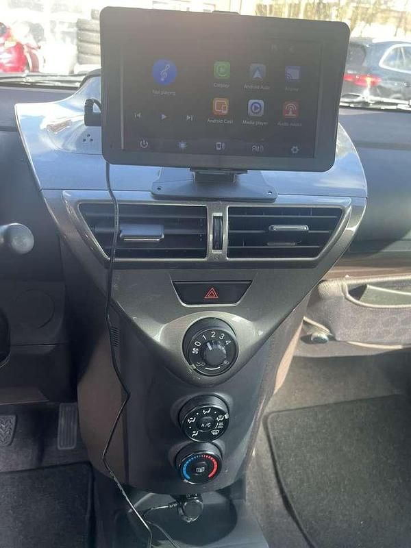 Gebraucht Toyota iQ 68 PS (50 kW) 2009 Schwarz Kleinwagen