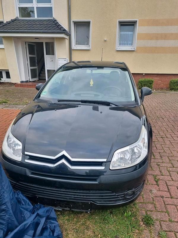 Schwarz Gebraucht 2009 Citroën C4 Limousine | 900 € (Fairer Preis) - Bild 1/4