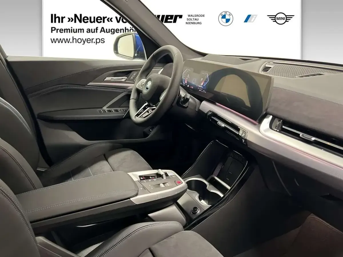 Neu BMW X1 M Sport 326 PS (239 kW) 2026 Portimao blau metallic SUV