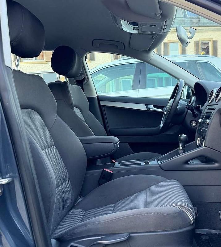 Gebraucht Audi A3 140 PS (102 kW) 2011 Grau Kleinwagen