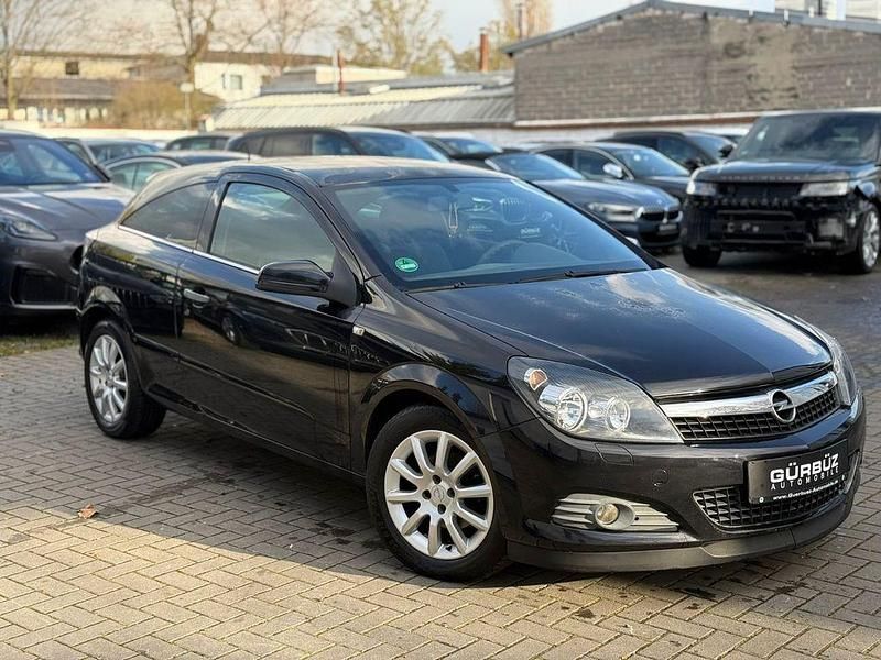 Gebraucht Opel Astra GTC Selection 90 PS (66 kW) 2009 Schwarz Coupé