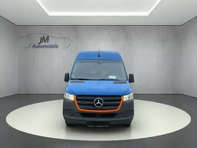 Używany Mercedes Sprinter 190 KM (139 kW) 2020 Niebieski Van