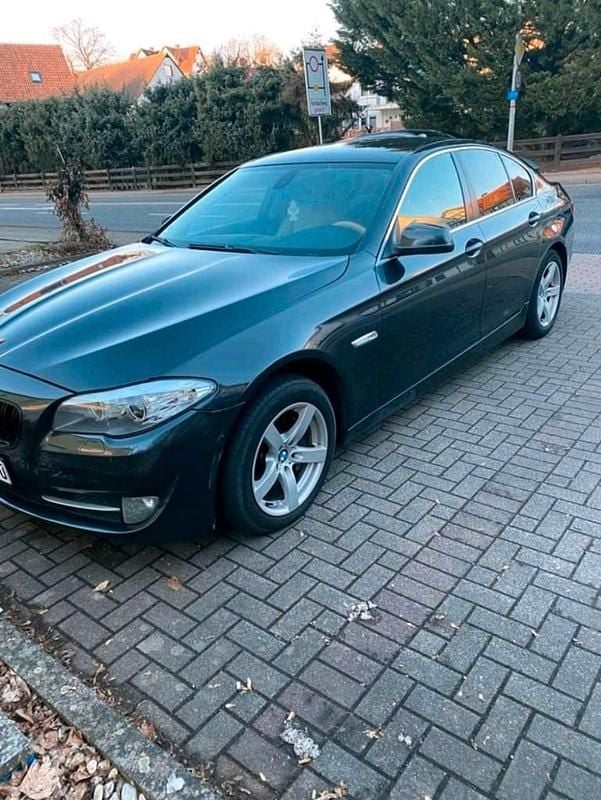 Gebraucht BMW 525 204 PS (150 kW) 2011 Andere farben Limousine