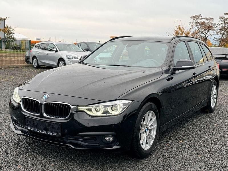 Schwarz Gebraucht 2018 BMW 318 Advantage Limousine | 14.900 € (Superpreis) - Bild 1/4