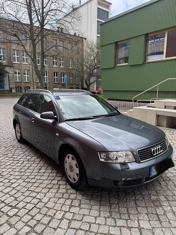 Gebraucht Audi A4 131 PS (96 kW) 2002 Grau Kombi