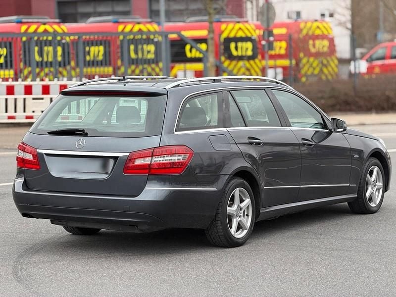 Gebraucht Mercedes E250 204 PS (150 kW) 2009 Kombi
