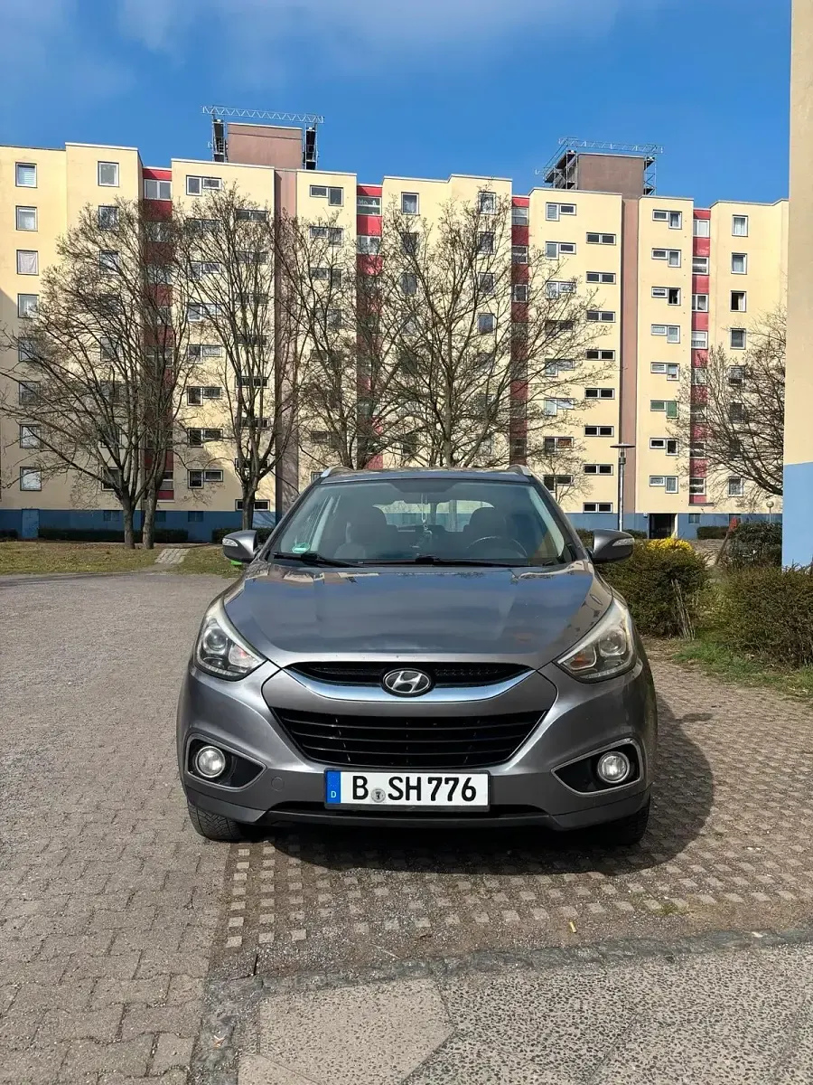 Gebraucht Hyundai ix35 182 PS (133 kW) 2015 Grau SUV