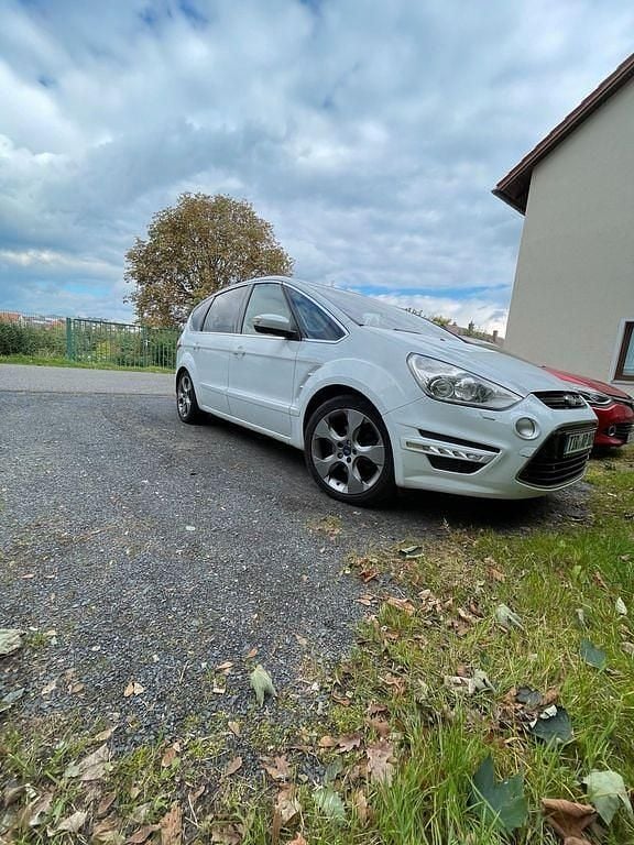 Gebraucht Ford S-MAX Titanium 200 PS (147 kW) 2012 Weiß Van / Kleinbus
