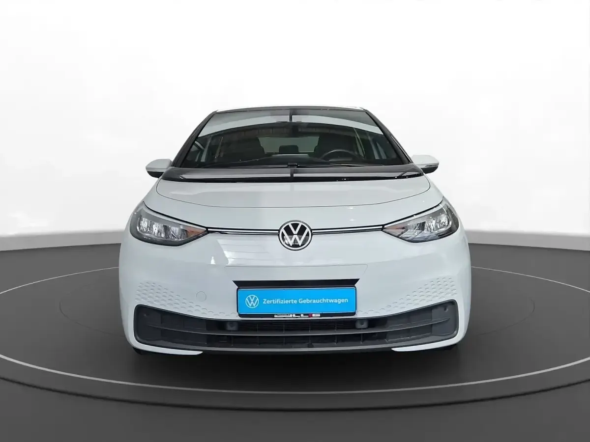Gebraucht VW ID.3 Pro Performance 150 kW (204 PS) 2023 Gletscherweiß metallic Kleinwagen