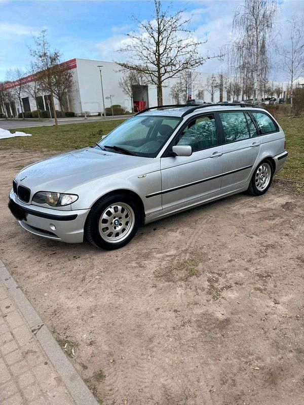 Gebraucht BMW 320 150 PS (110 kW) 2005 Silber Kombi
