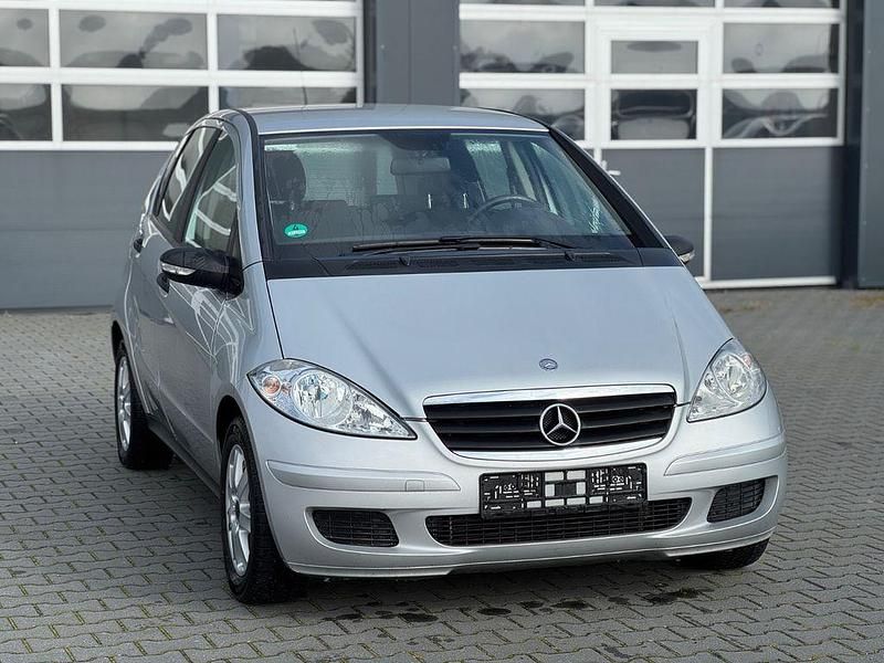 Silber Gebraucht 2005 Mercedes A150 Limousine | 990 € (Superpreis) - Bild 1/4